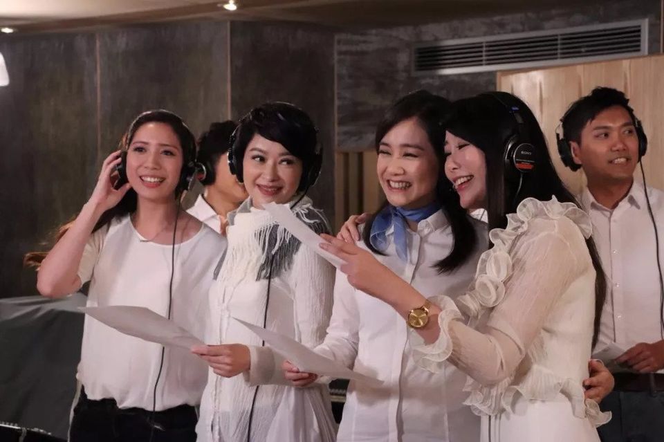 中天中视主播开唱,卢秀芳:「说的比唱的好听!」