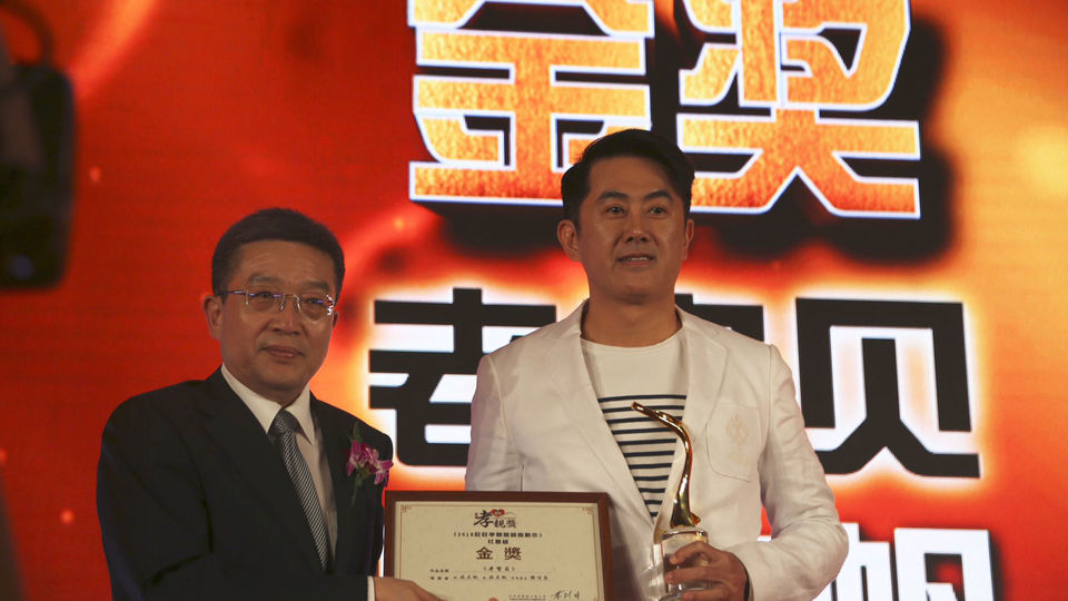 《還珠格格》作曲人奪冠孝親獎 盼新曲如〈當〉傳唱20年